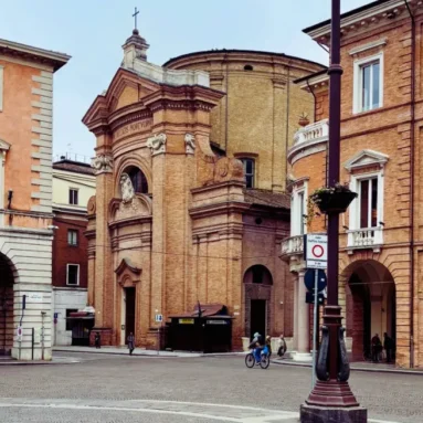 My Trip to Reggio Emilia, Italy (The Best Cheese Tour I’ve Ever Done)